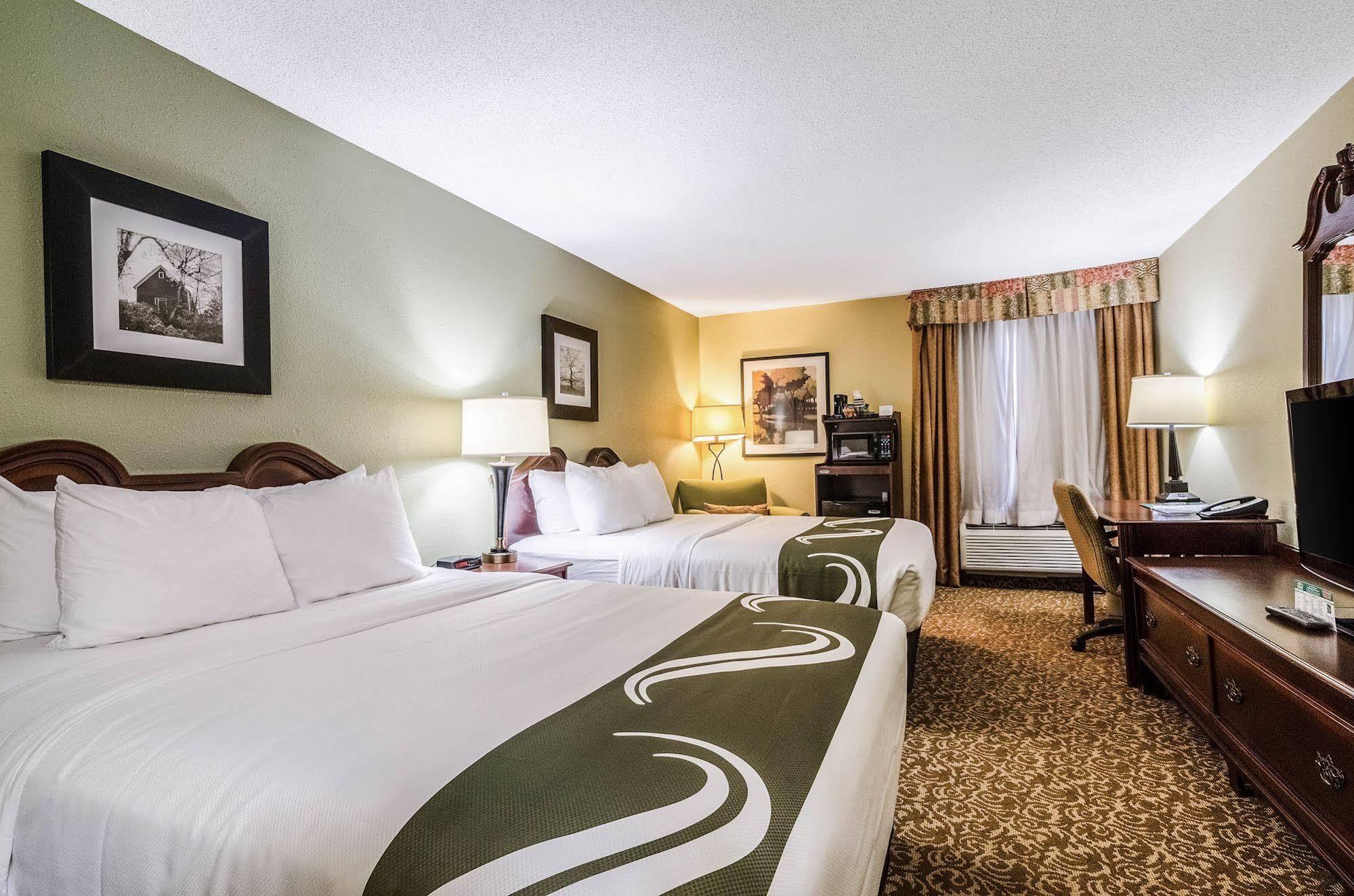 Quality Inn Whiteville North Kültér fotó