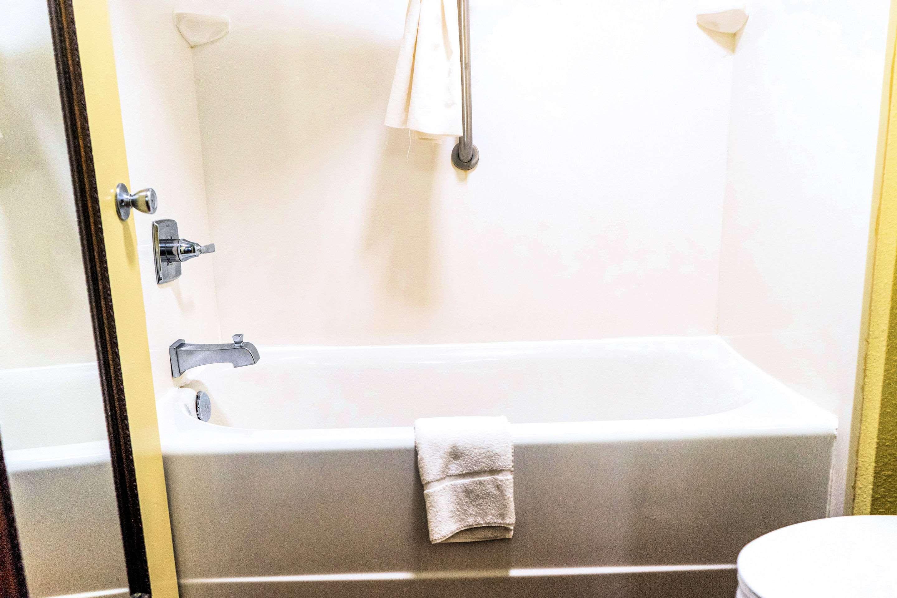 Quality Inn Whiteville North Kültér fotó