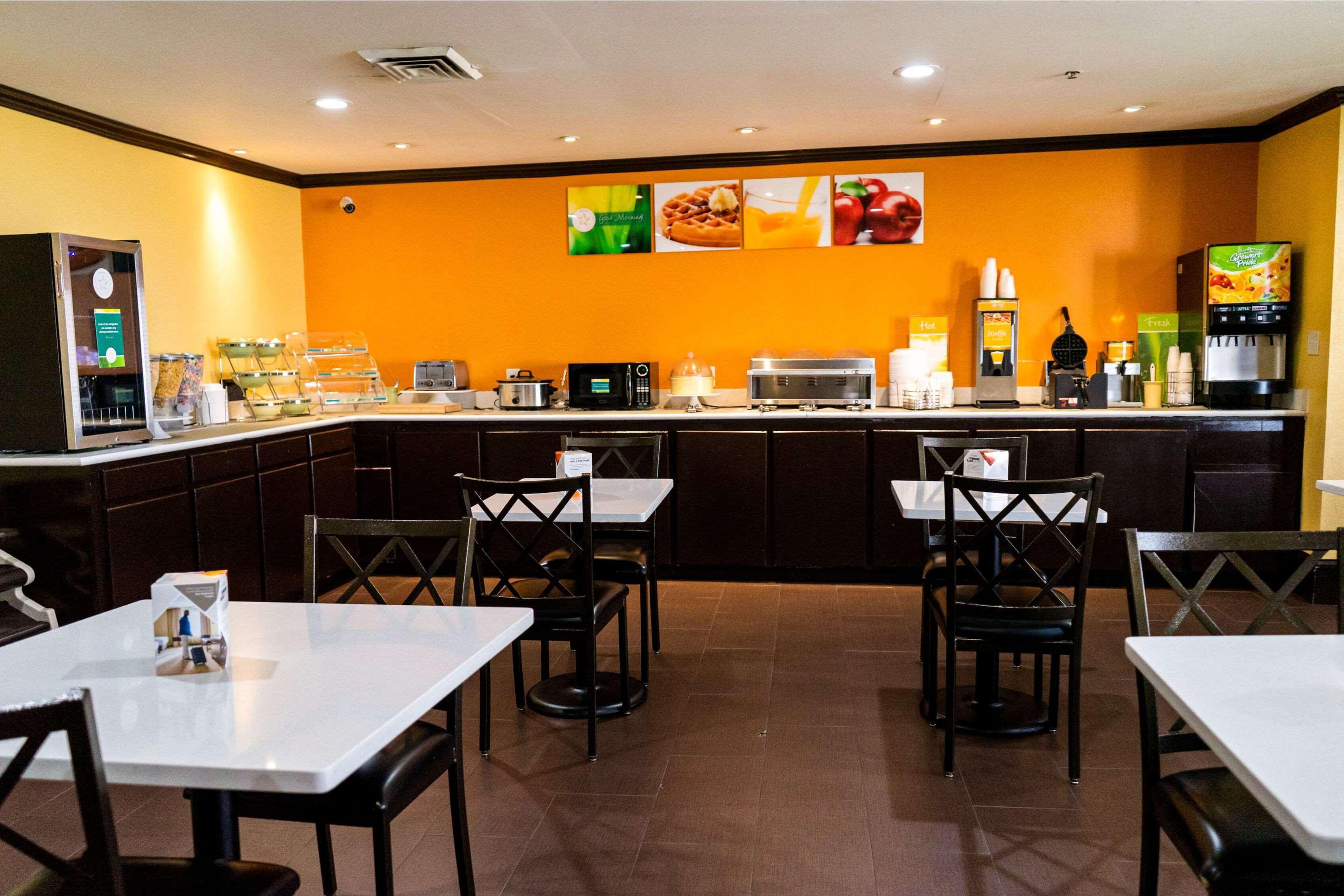 Quality Inn Whiteville North Kültér fotó